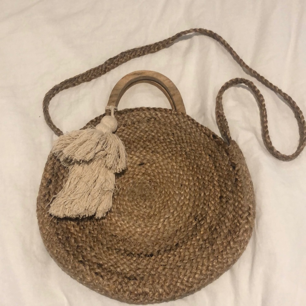 Zara round woven purse
